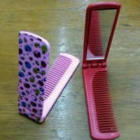 Jual souvenir pernikahan sisir kaca lipat Murah