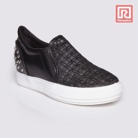 Jual Sepatu Wanita Slip On Back Studs Black Adorable JJ 88880944 Murah