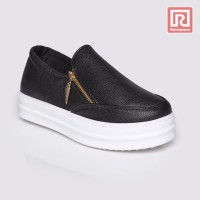 Jual Sepatu Wanita Slip On Black Leather Adorable JJ 88894480 Murah