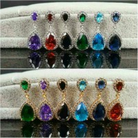 Anting Berlian Imitasi Zirconia