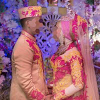 Jas dan Gaun Pengantin Couple Mewah (Full satu set tampak Display)