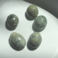 Jual Batu Giok Green Sojol Sulawesi Cabochon Polish Murah