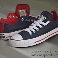 Sepatu Converse Classics Navy (37-43)
