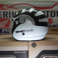 HELM BMC MODA HITAM PUTIH