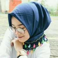 Hijab/Jilbab Segi Empat/Tessel/Tassel
