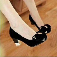 Jual SEPATU WANITA HEELS HAK TAHU BLACK GOLD JS06 ( Murah, Grosir, Casual, Murah