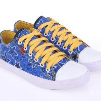 Sepatu Anak Perempuan Kets Sneaker Biru Bintang Tali Kuning 6C1S2J
