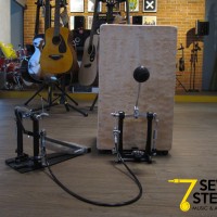 Paket Cajon dan Kick Pedal Gibraltar