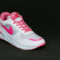 Sepatu Nike Air Zoom Wanita/ Warna Putih Pink/ Olahraga Lari/ Sporty