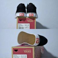 Sepatu Sekolah Vans Old Skool Premium BNIB Hitam List Putih Casual