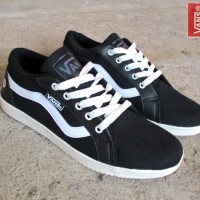 SEPATU VANS OLD SKOOL HITAM MURAH BERKUALITAS SIZE 39 - 43 WANITA