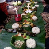 Jual NASI LIWET: Steam Peda Ayam Goreng Tahu Tempe Sambal Lalap DLL Murah