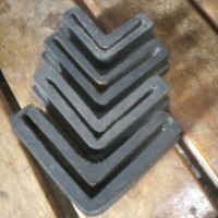 Jual karet siku alas meja kursi dll berbagai macam ukuran Murah