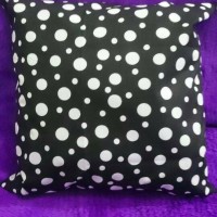 Jual sarung bantal sofa 40x40 -kimo online shop- bantal pita-hiasan dinding Murah
