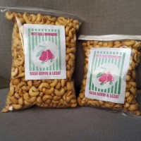 Jual Kacang Mete Wonogiri Setengah Kilo 1/2 Kg Murah