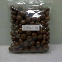 Jual Promo Dahsyat Coklat Delfi Kiloan (Mede, Almond, Dairy Milk) Murah