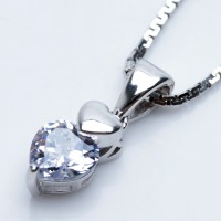 Jual Kalung Luxury White Gold Plated 124 (Free Rantai & Box & Pouch Cantik) Murah