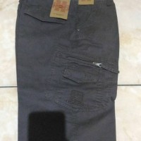 Celana Cargo Pendek Merk Roxeld