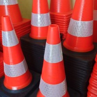 Jual TRAFFIC CONE BASE HITAM 75 CM ( RUBBER ) DOUBLE SCOTLIGHT Murah