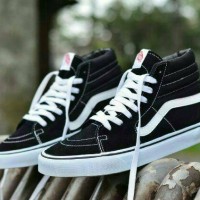 SEPATU VANS SK8HI HIGH TINGGI PRIA BLACK HITAM PUTIH BNIB IMPORT