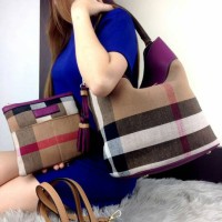 tas burberry hobo spring premium chick n elegant