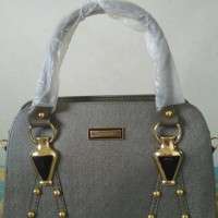 TAS WANITA HANDBAG MERK CHARLES & KEITH ABU-ABU