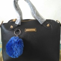 TAS WANITA HANDBAG MERK CHARLES & KEITH HITAM