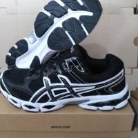 Sepatu Asics Gel Cumulus 16 bisa untuk Volley