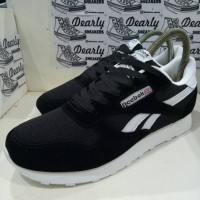 Jual Reebok classic suede black white Murah
