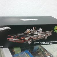 Jual hot wheels 1:18 batman classic tv series batmobile Murah