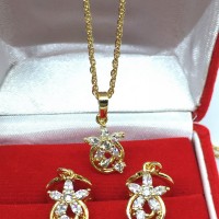 Set Perhiasan Wanita Kalung Anting Lapis Emas 18k Bunga Bulat - BN026