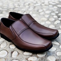 Jual Sepatu Formal Pria Edberth - Moskwa Brown Murah