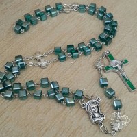 Jual Rosario green square crystal Murah