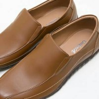 Jual Men Edberth Acerra Brown Murah