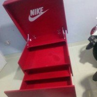 custom rak sepatu nike