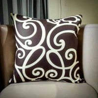 Jual Sarung bantal sofa / kursi motif coklat cream LV 40x40 cm Murah
