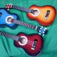 Jual Gitar Ukulele akustik senar 4 termurah (khusus gojek) Murah