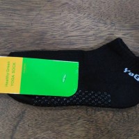 Kaos Kaki Yoga Hitam