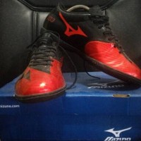 Sepatu Futsal Mizuno Basara 103