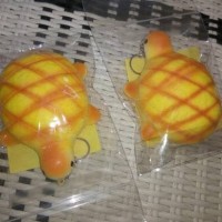 Jual Squishy Roti Kura-Kura Jumbo Dikemas dalam Standing Pouch Murah