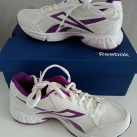 sepatu kets / sepatu reebok / sepatu olahraga / sepatu wanita murah