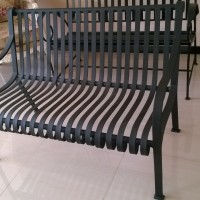 Kursi Taman Besi Minimalis Nyaman Buat Duduk
