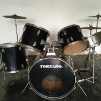 dijual murah drum set Tornado kondisi 80%