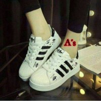 Promo Keluaran Sepatu Terbaru REPLIKA ADIDAS BERCAK HITAM Best Seller