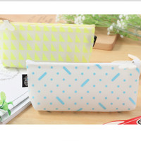 Jual Tempat Pensil - Kosmetik - Make Up Anti Air / Waterproof Make Up Pouch Murah