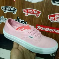 Sepatu Vans Follow white Cewek ukuran 38-43