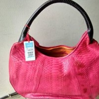 Tas Wanita Merk Gucci Kulit Asli