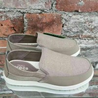 Jual SEPATU CROCS PRIA SANTA CRUZ DELUXE KHAKI Murah