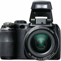 KAMERA FUJIFILM FINEPIX S4400