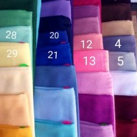 Jual Jilbab Segiempat Katun Polos Rawis Murah